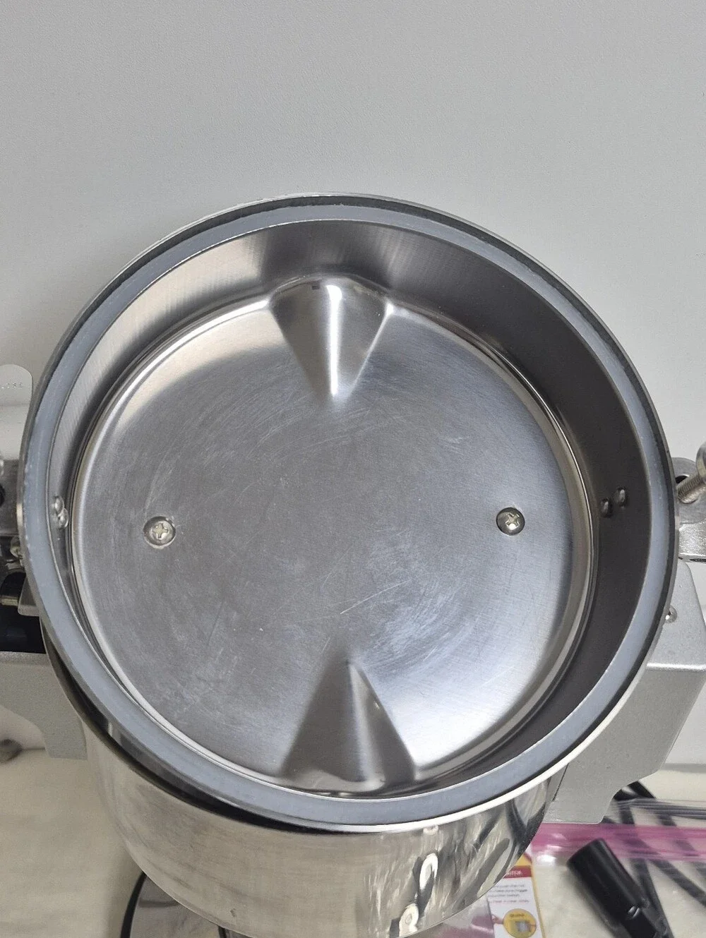 Cgoldenwall 700g Electric Grain Grinder 2400W 110V CG-700